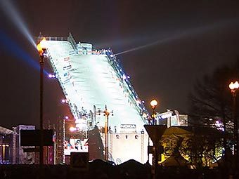 Трамплин, построенный для соревнований по фристайлу 2008 года. Фото Антона Уханова