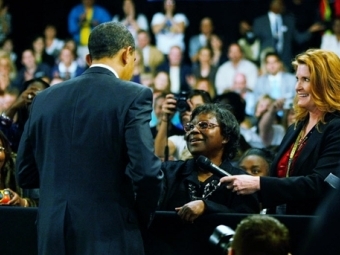 Барак Обама и Генриетта Хьюз. Фото ©AFP