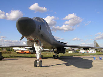 Бомбардировщик B-1B на авиашоу МАКС-2005, фото Алексея Гапеева, Лента.Ру