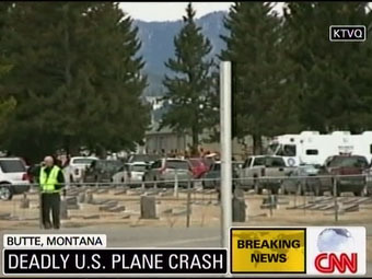 Кадр CNN с места крушения самолета в Монтане 