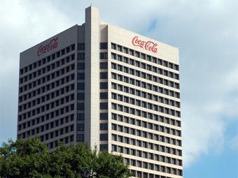 ����-�������� Coca-Cola. ���� J. Glover � ����� wikipedia.org