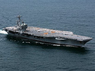 Авианосец "Джордж Буш". Фото ВМС США.