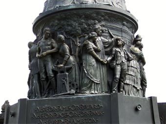 Фрагмент памятника воинам-конфедератам. Фото с сайта arlingtoncemetery.net