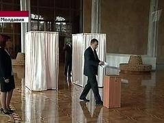 Голосование в парламенте Молдавии. Кадр "Первого канала"