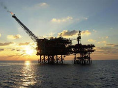 Нефтяная платформа. Фото с сайта evworld.com 