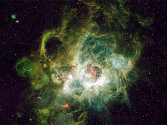 NGC 604, ���������� ������� H II � ��������� ������������. ���� NASA
