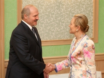 Александр Лукашенко и Бенита Ферреро-Вальднер. Фото ©AFP