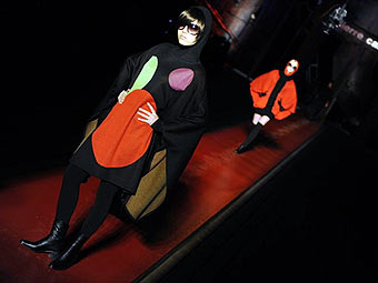 Показ коллекции Pierre Cardin в Пекине. Фото ©AFP