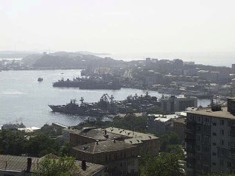 Вид на порт Владивостока. Фото с сайта amur-trassa.ru