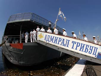 БПК "Адмирал Трибуц". Фото с сайта navy.mil 