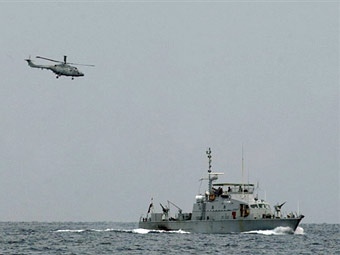 Поисково-спасательная операция ВМС Египта в Красном море. Фото (c)AFP, архив Поисково-спасательная операция ВМС Египта в Красном море. Фото (c)AFP, архив