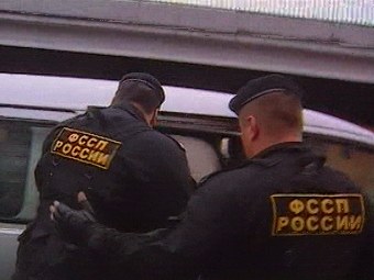 Судебные приставы. Кадр телеканала НТВ, архив