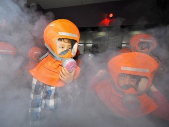 Учения по защите от нападения с применением биологического оружия в Южной Корее. Фото ©AFP