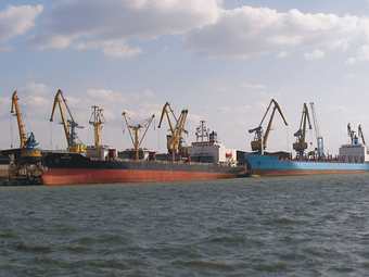 Порт Бургас. Фото с сайта www.port-burgas.com