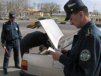 Милиционеры в Ташкенте. Фото ©AFP, архив