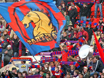 Болельщики ЦСКА. Фото Александра Котомина, Lenta.ru