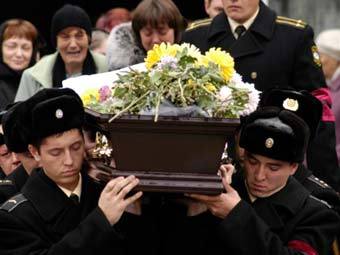 Похороны погибших на "Нерпе". Фото ©AFP, архив