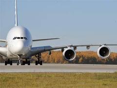 A380 ���������� � ������ ������������������ ����� // ����������� Airbus A380, ���������� ������������ ������� � ����, �������� ���� ������ ������������������ �����. ���������� �� ������ ������� Air France �������� � ���-���� �13:00 �� �������� �������. �� ����� ������� ��������� 538 ����������. �� ��� 380 ������� ���������� ����������� ����������.