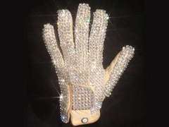 �������� ������ ��������. ���� �� �������� <a href="http://www.juliensauctions.com/">Julien's Auctions
