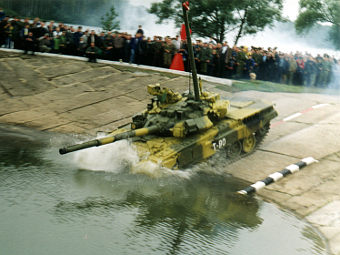 Т-90. Фото пользователя Serguei Dukachev с сайта wikipedia.org