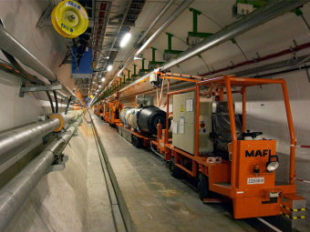 ������ ������� ����������. ���� CERN