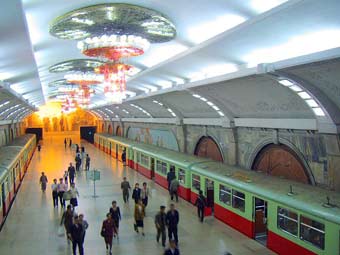 Станция метро в Пхеньяне. Фото Kok Yeng Leo с сайта Flickr