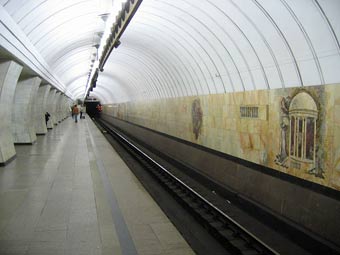 Станция "Чеховская" "серой" ветки метро. Фото пользователя S1 с сайта wikipedia.org