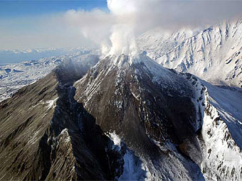 Вулкан Безымянный, фото с сайта kamchatsky-krai.ru