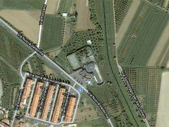 Тюрьма в Поззале. Спутниковый снимок Google Maps