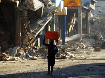 Последствия землетрясения в Порт-о-Пренсе. Фото (c)AFP Последствия землетрясения в Порт-о-Пренсе. Фото (c)AFP