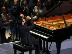 Пианист Лан Лан подписал контракт с Sony