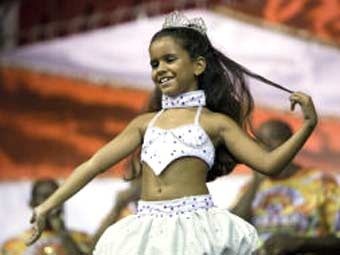 Королевой карнавала в Рио-де-Жанейро выбрали семилетнюю девочку