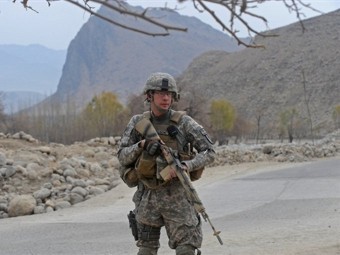 Переодетый полицейским смертник взорвал американскую базу в Афганистане