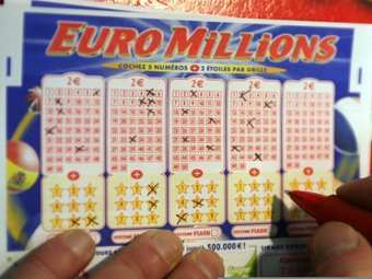 Британская пара выиграла в лотерею 56,5 миллиона фунтов