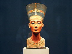 В берлинском музее запретили фотографировать бюст Нефертити