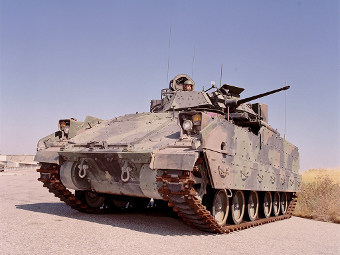 M2 Bradley. Фото с сайта military-today.com