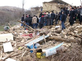 Последствия землетрясения в Турции. Фото (c)AFP Последствия землетрясения в Турции. Фото (c)AFP