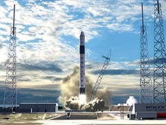 ���� Falcon-9. ���� Chris Thompson/SpaceX
