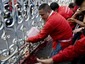������������� �������� ����� � ������ ������������� � ��������. ���� (c)AFP