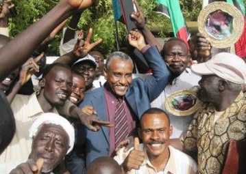 Главный соперник президента Судана снялся с выборов
