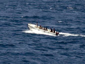 Сомалийские пираты отпустили два индийских судна