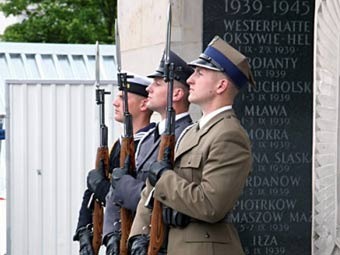 Военнослужащие роты почетного караула Войска польского. Фото пресс-службы министерства обороны Польши