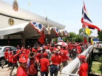 Правительство Таиланда блокировало вещание оппозиционного телеканала