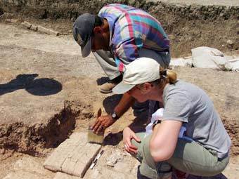 Раскопки в Телл-Тайинате. Фото с сайта canadainternational.gc.ca