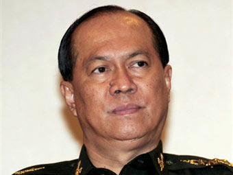 Главком таиландской армии призвал распустить парламент