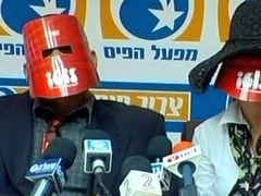 Сорвавшие джекпот супруги из Израиля пришли получать приз в масках