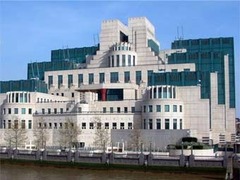 Бывшего агента MI6 обвинили в продаже сверхсекретной информации