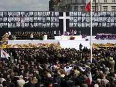 Церемонию прощания с погибшими под Смоленском посетили десятки тысяч человек