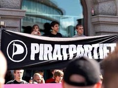 Ряды шведской Пиратской партии покинули тысячи человек