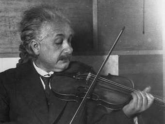 Альберт Эйнштейн в 1921 году